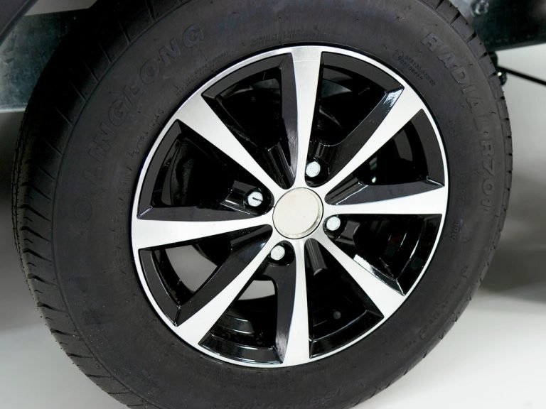 Variant Kofferanhänger Black Edition H:188 2,0t-Neu – Bild 6