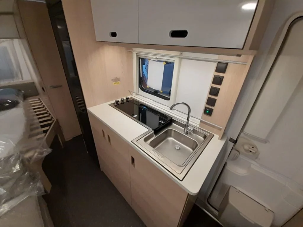 ADRIA AVIVA 472 PK Wohnwagen – Bild 9