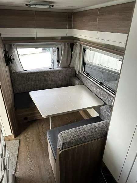 Wohnwagen Hobby auf Tour 390 SF – Bild 5