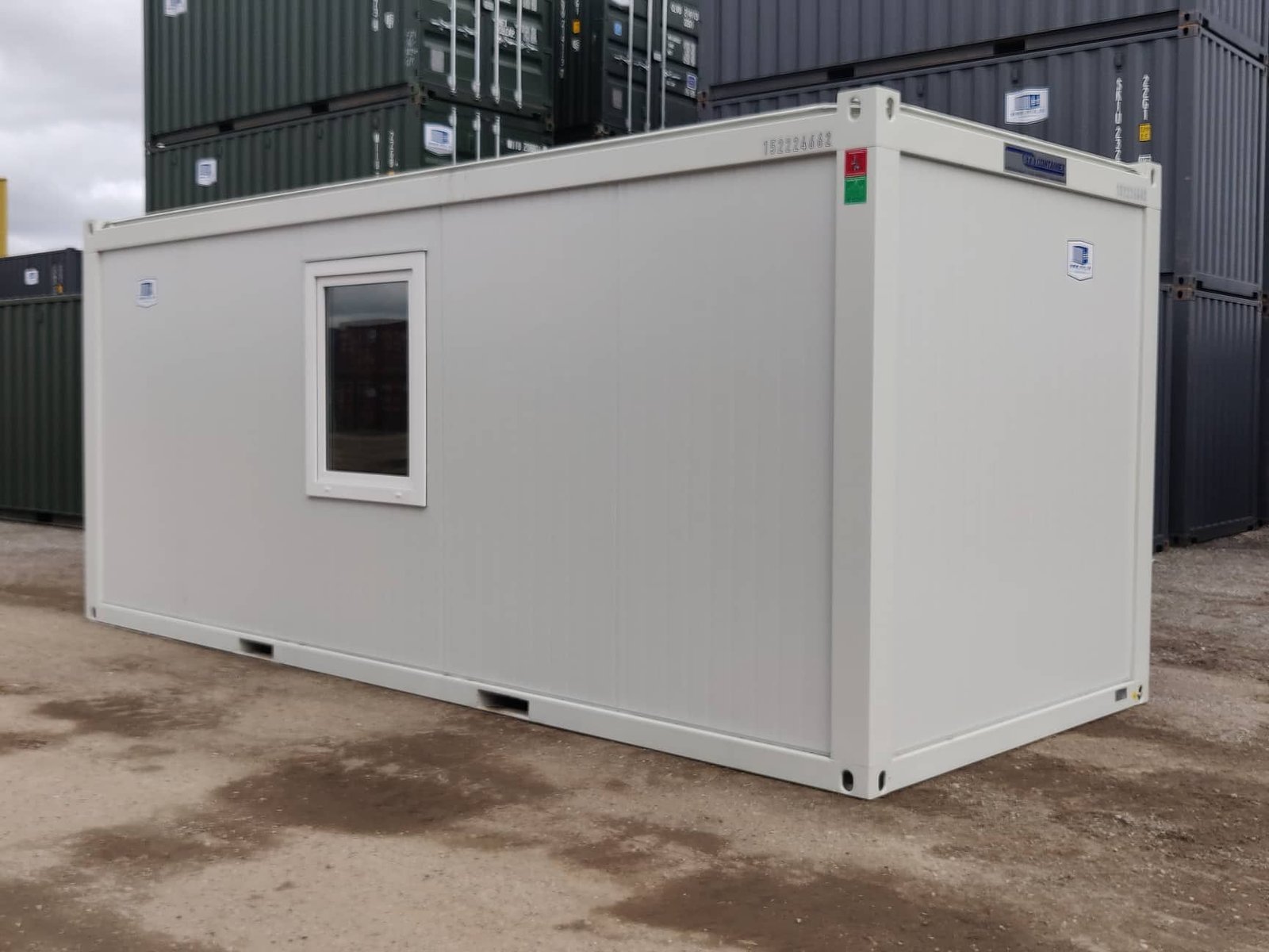 Baustellencontainer 6 m in Hellgrau – Büro und Materiallager – Bild 3